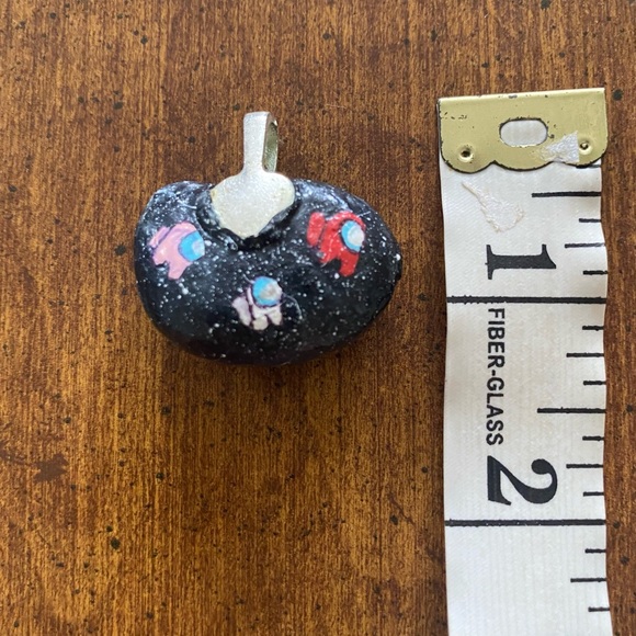 Hand Painted Among Us Characters Stone Pendant - Picture 5 of 8